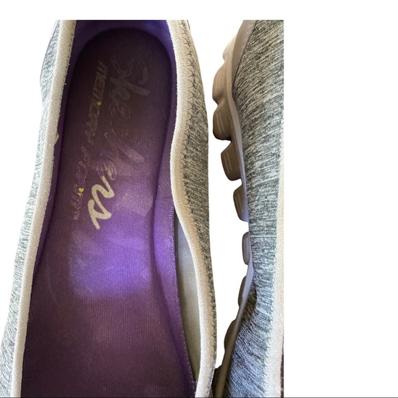 Sketchers memory foam slip on shoes - Picture 3 of 8